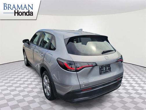 Lunar Silver Metallic 2023 Honda HR-V LX