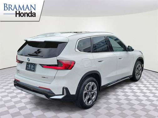 White 2025 BMW X1 xDrive28i