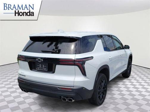 Summit White 2024 Chevrolet Traverse LS