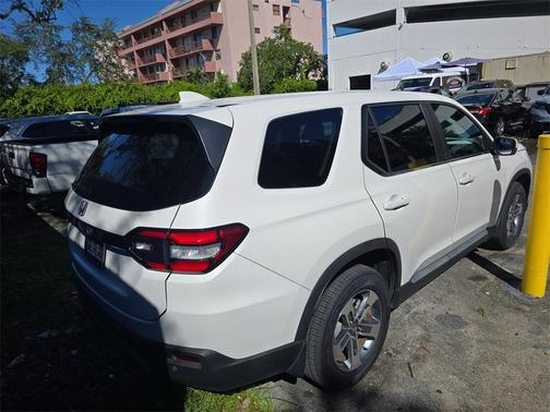 2023 Honda Pilot EX-L 7-Passenger