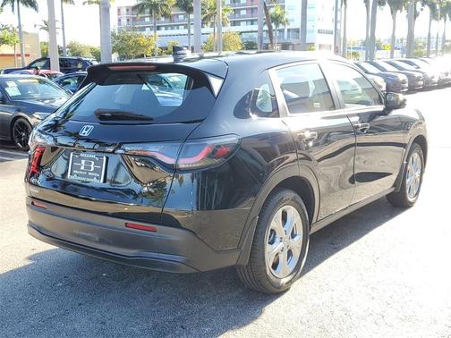 2023 Honda HR-V LX