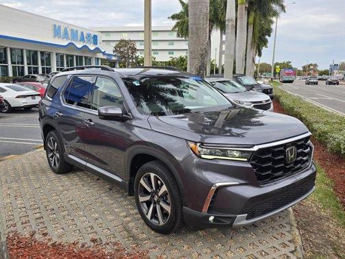 2024 Honda Pilot Touring