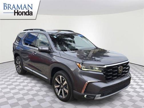 2024 Honda Pilot Touring