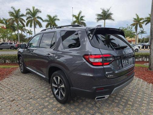 2024 Honda Pilot Touring