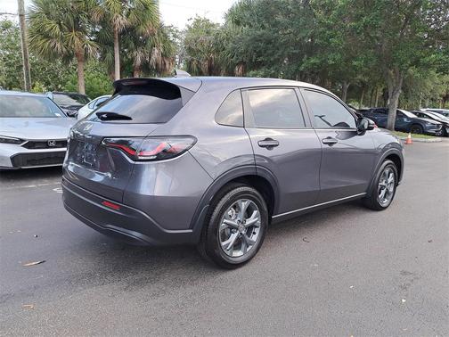 2026 Honda HR-V LX