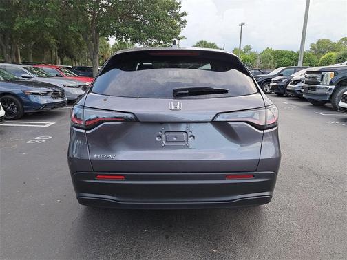 2026 Honda HR-V LX