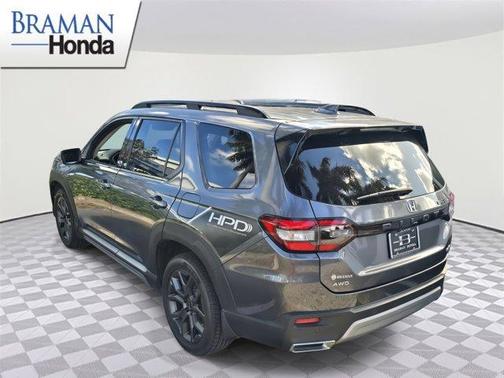 2023 Honda Pilot Elite