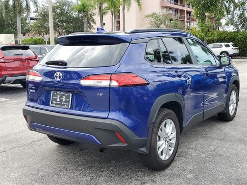 2024 Toyota Corolla Cross LE