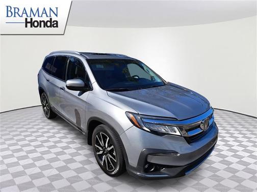 2022 Honda Pilot Touring 7-Passenger