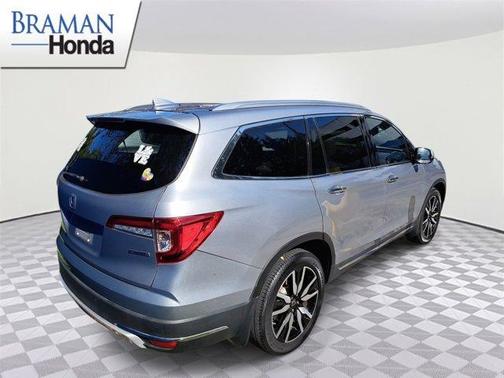 2022 Honda Pilot Touring 7-Passenger