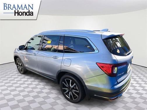 2022 Honda Pilot Touring 7-Passenger