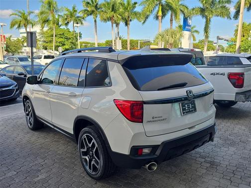 2023 Honda Passport Elite