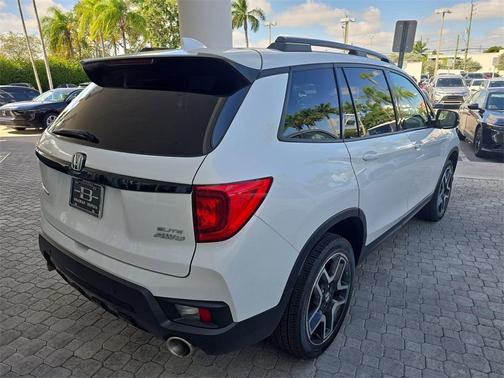 2023 Honda Passport Elite