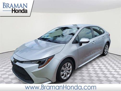 Classic Silver Metallic 2021 Toyota Corolla LE
