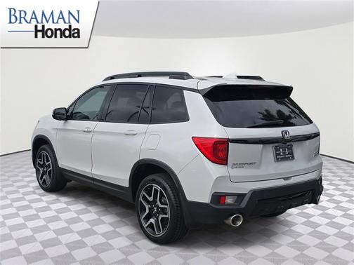 2023 Honda Passport Elite