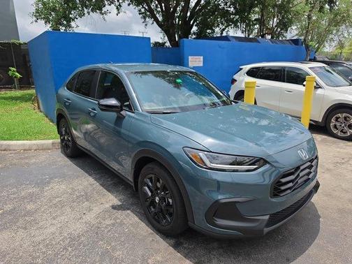 Pearl 2024 Honda HR-V Sport