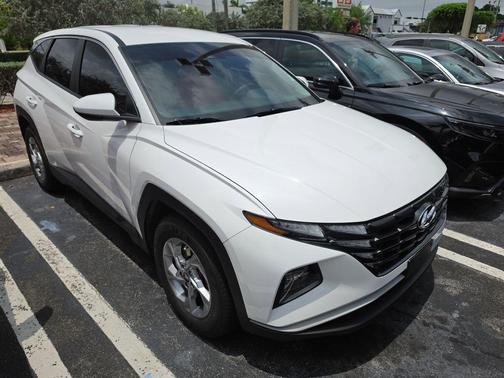Serenity White Pearl 2023 Hyundai TUCSON SE