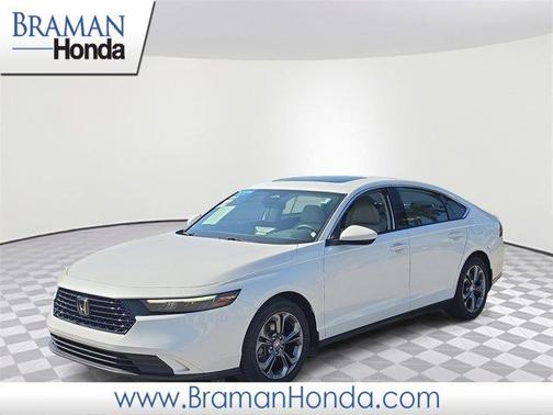 Platinum White Pearl 2023 Honda Accord EX