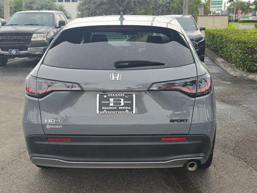 Urban Gray Pearl 2024 Honda HR-V Sport