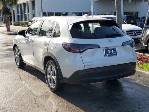 2025 Honda HR-V LX