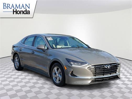 2023 Hyundai SONATA SE