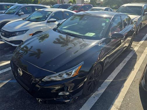 2022 Nissan Altima 2.5 SR