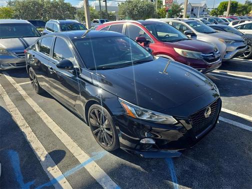 2022 Nissan Altima 2.5 SR
