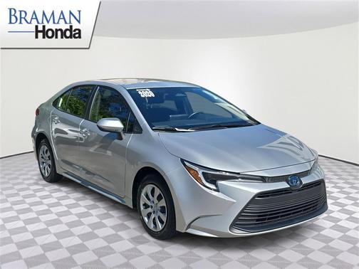 2024 Toyota Corolla Hybrid LE