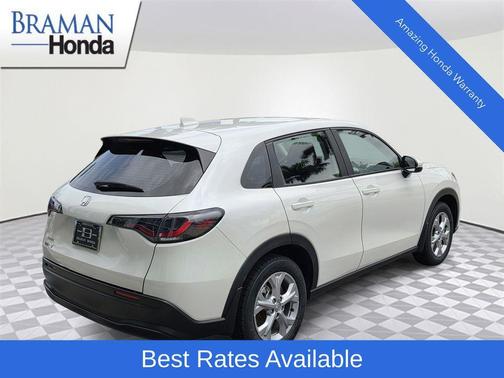Platinum White Pearl 2024 Honda HR-V LX