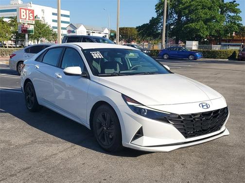 2021 Hyundai ELANTRA SEL