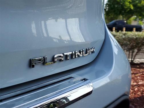 2024 Toyota Highlander Platinum