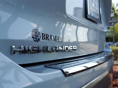 2024 Toyota Highlander Platinum