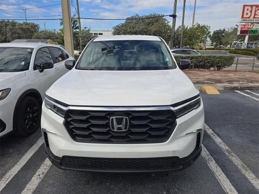 2023 Honda Pilot LX