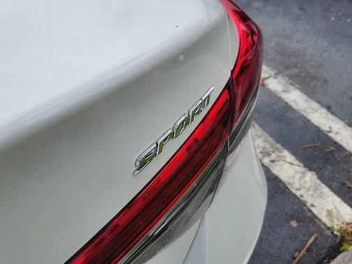 Platinum White Pearl 2025 Honda Civic Sport