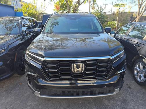 2023 Honda Pilot Touring