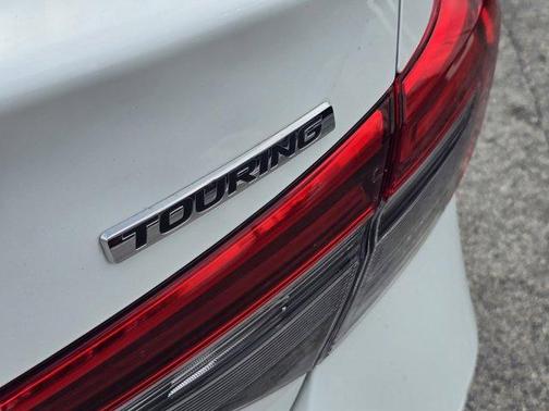 2022 Honda Civic Touring