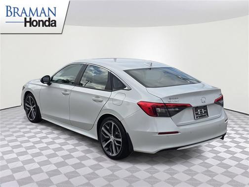 2022 Honda Civic Touring