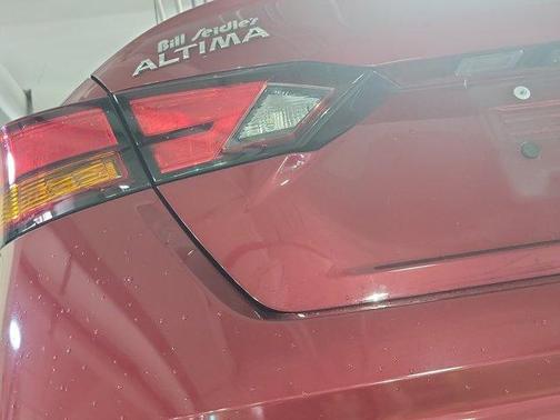 Sunset Drift Chromaflair 2019 Nissan Altima 2.5 SR