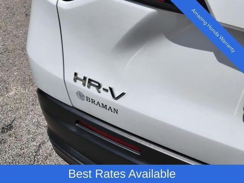 Platinum White Pearl 2024 Honda HR-V LX