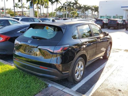2023 Honda HR-V LX