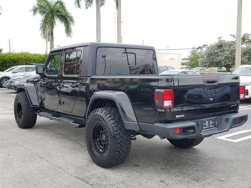 2021 Jeep Gladiator Sport