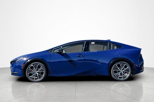 2025 Toyota Prius XLE