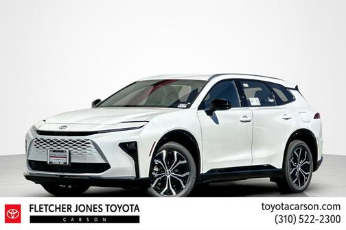 2025 Toyota Crown Signia XLE