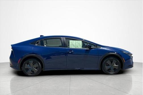 2023 Toyota Prius LE