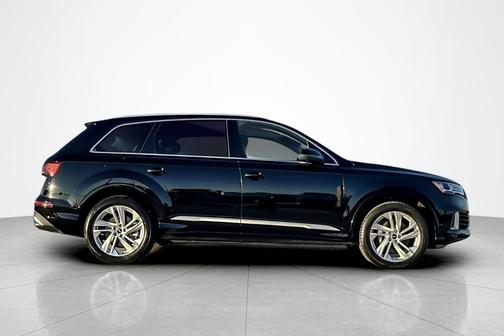2021 Audi Q7 55 Premium Plus
