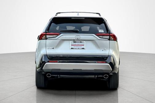 2025 Toyota RAV4 Hybrid SE