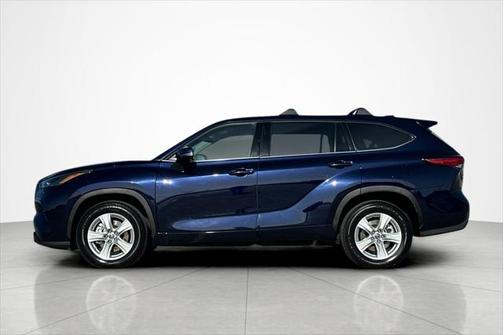 2022 Toyota Highlander Hybrid LE