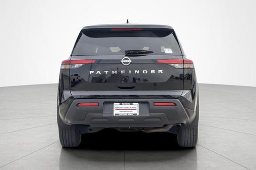 2025 Nissan Pathfinder S FWD