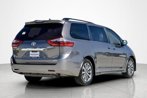 2020 Toyota Sienna Limited