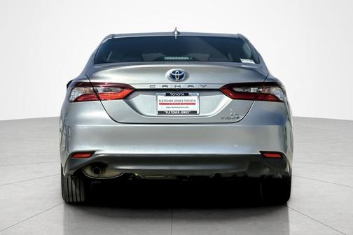2024 Toyota Camry Hybrid LE
